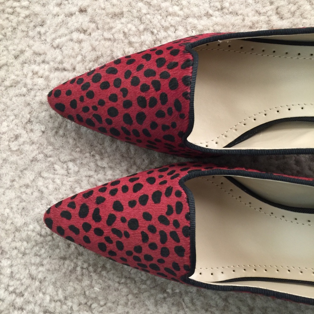 Adrienne Vittadini Red and Black Pointed Toe Flats